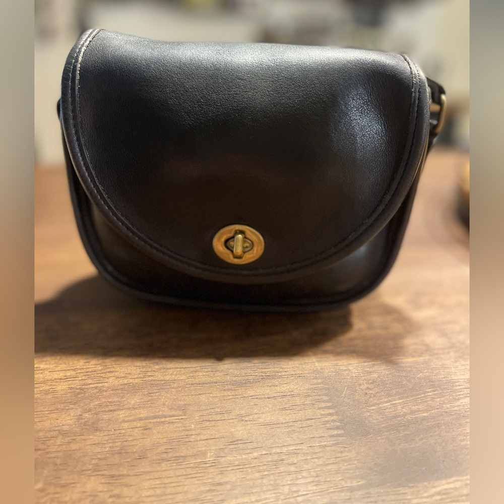 Coach Black Leather Crossbody Saddle Bag with Gold Turnlock